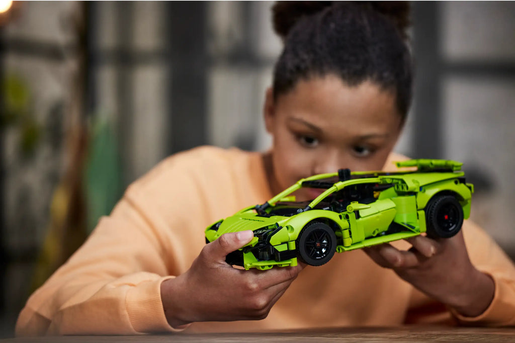 LEGO TECHNIC 42161 Lamborghini Huracán Tecnica - TOYBOX Toy Shop