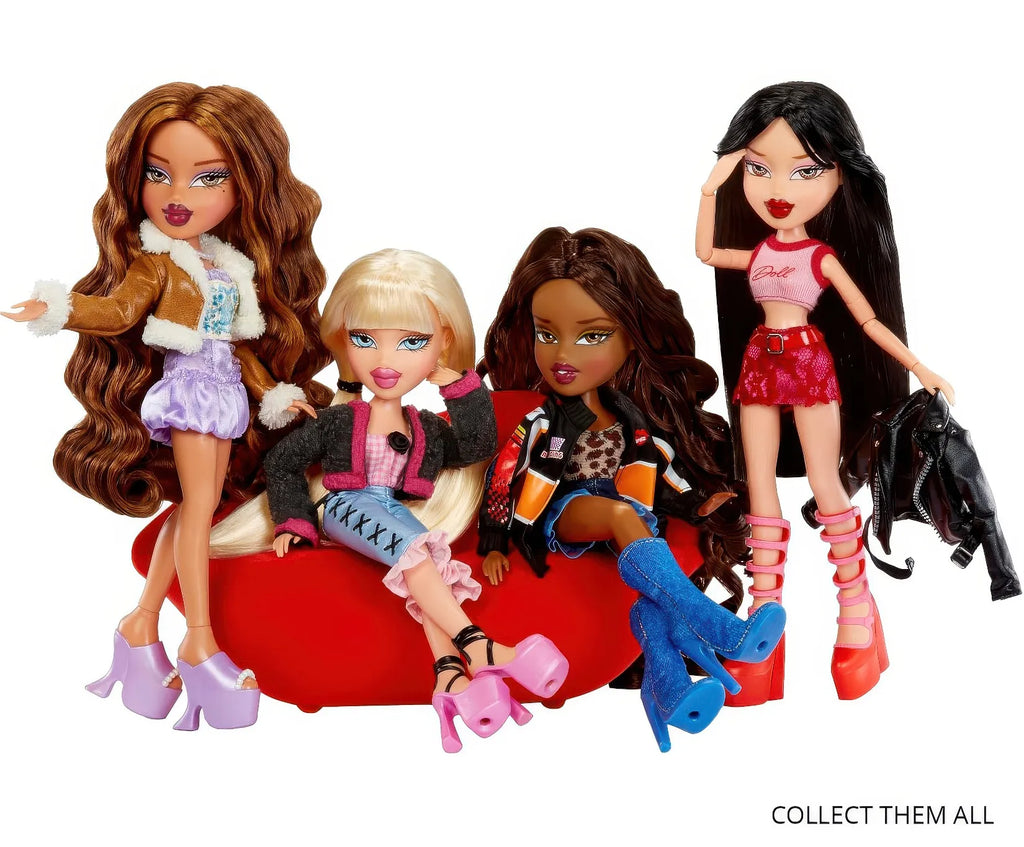 Bratz Santa Fashion Doll - Sasha