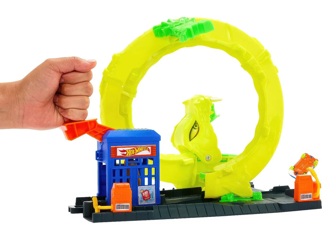 Hot Wheels Toy Car Track Set Snake Spiral Attack Playset