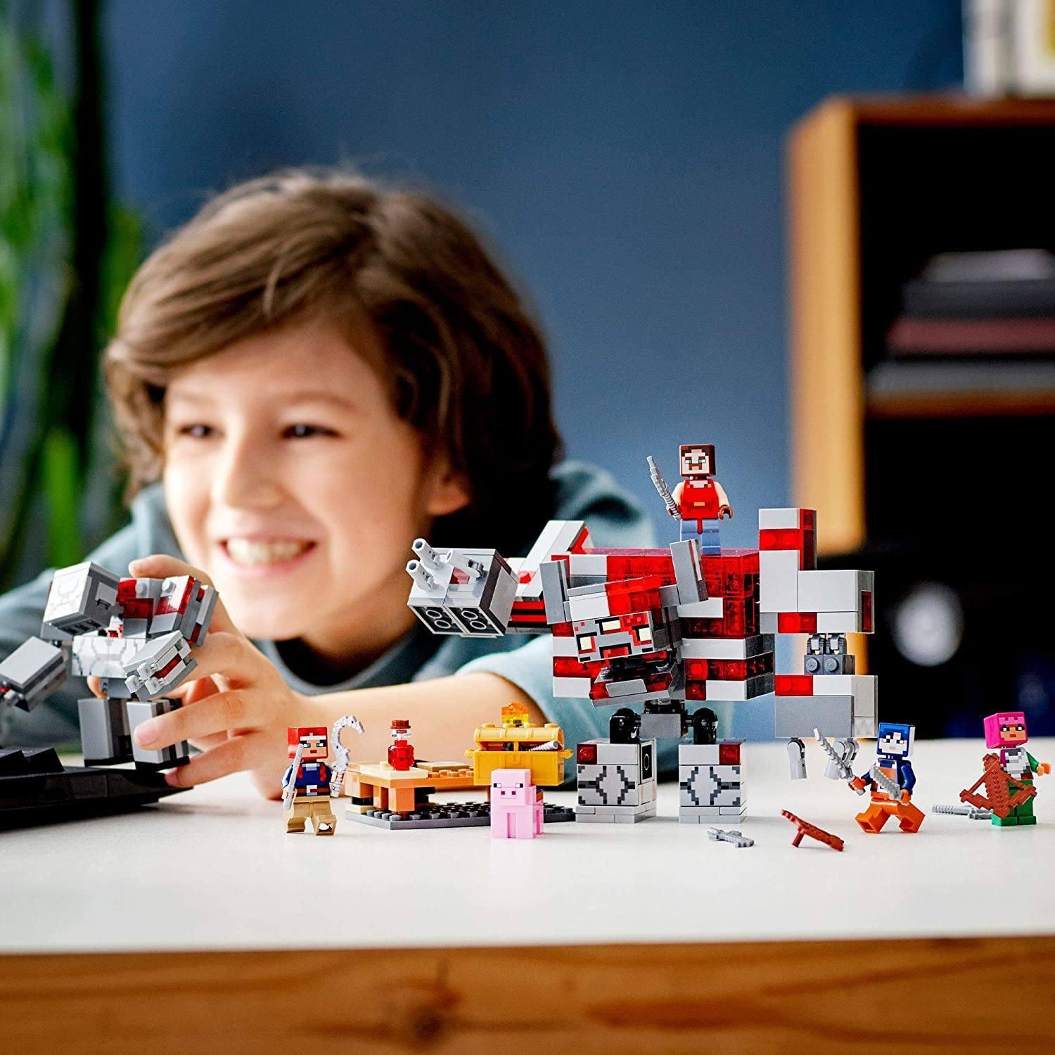 LEGO MINECRAFT 21163 The Redstone Battle Building Set – TOYBOX