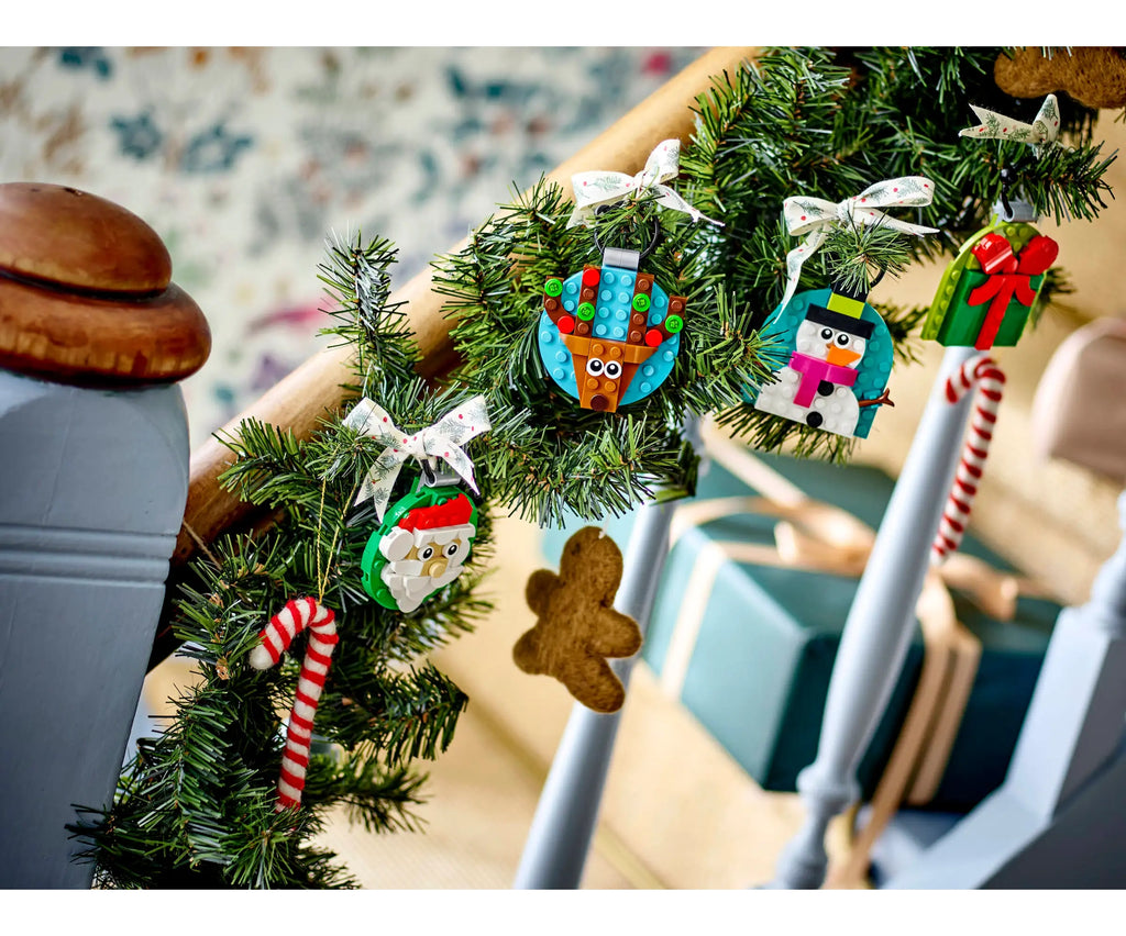 LEGO 40744 Christmas Ornament Selection