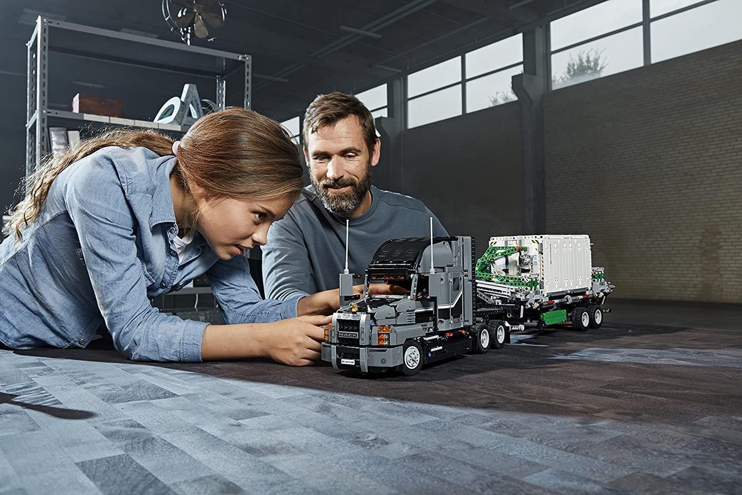 Semi Truck Lego Technic Mack Truck 42078 LEGO TECHNIC 42078 Mack