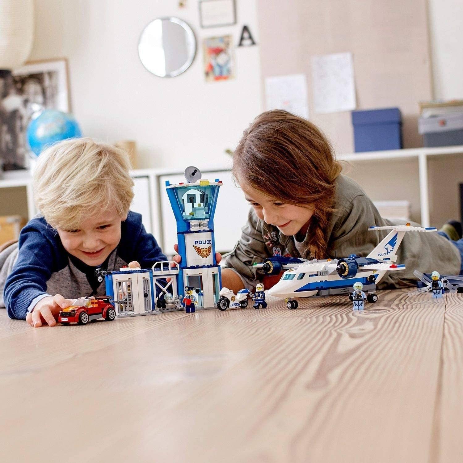 LEGO 60210 CITY Police Sky Police Air Base Station – TOYBOX