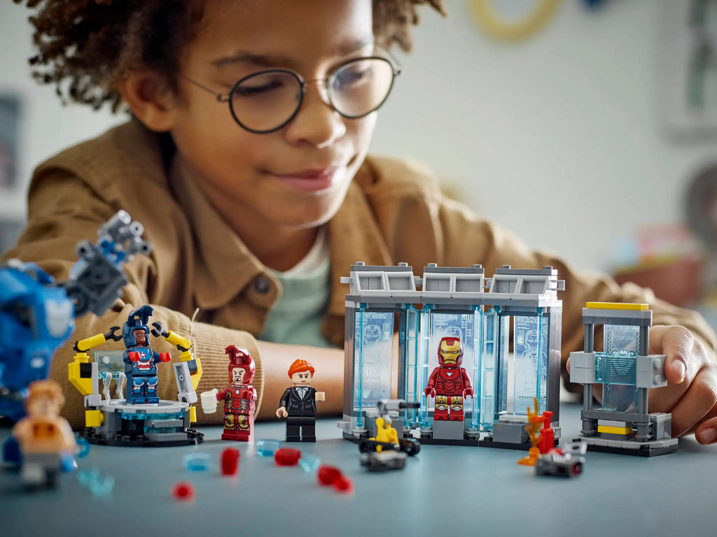 Marvel Type Lab LEGO 76315 Super Heroes Marvel - Iron Man's Laboratory: Hall of Armor ...