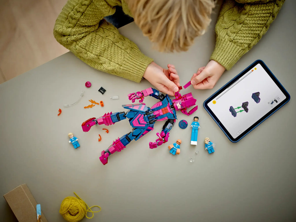 LEGO 76316 Marvel Fantastic Four Vs. Galactus Construction Figure