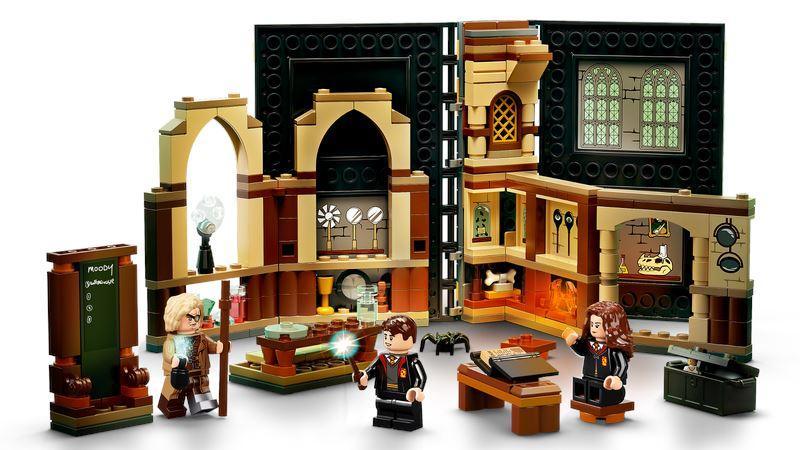 LEGO HARRY POTTER 76397 Hogwarts Moment Defense Class - TOYBOX Toy Shop