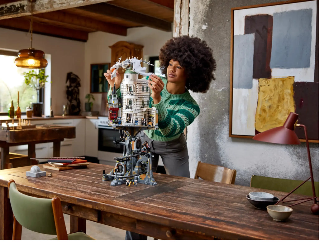 LEGO 76417 Harry Potter Gringotts Wizarding Bank – Collectors' Edition