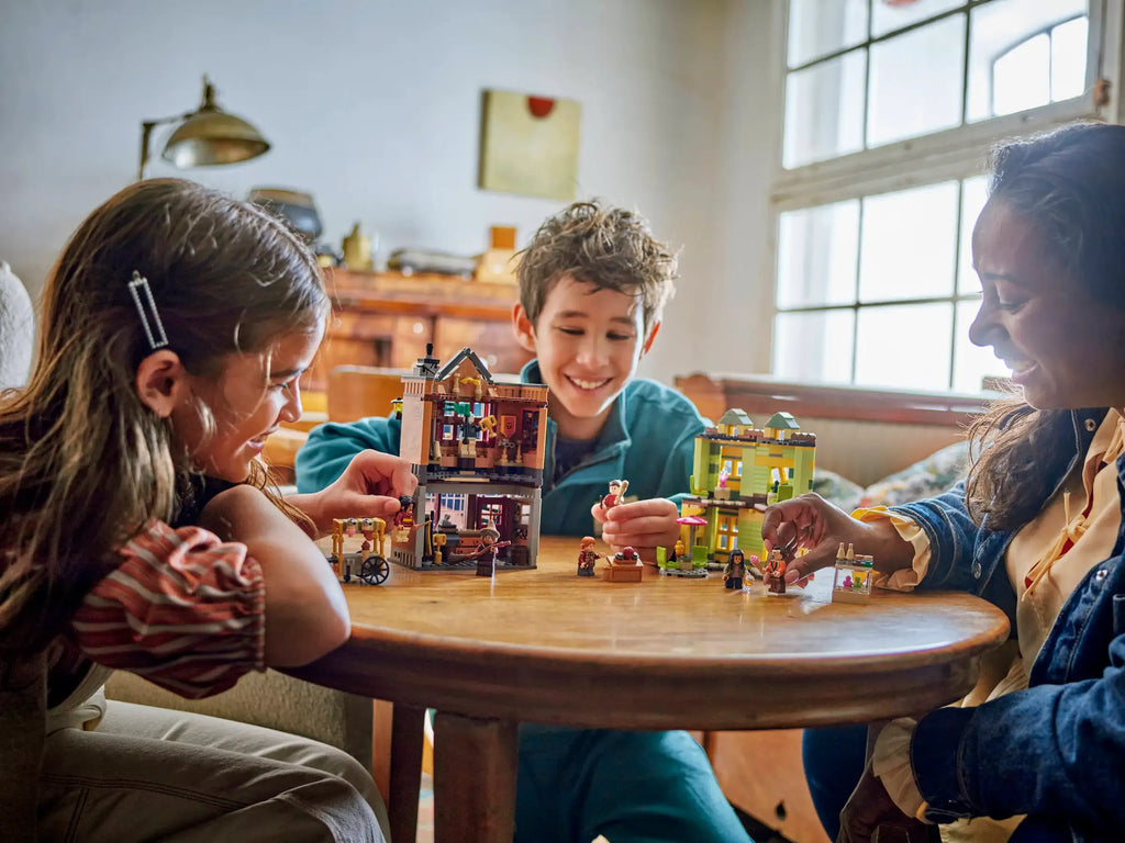 LEGO 76452 Harry Potter Quality QuidditchSupplies & Ice Cream Parlour