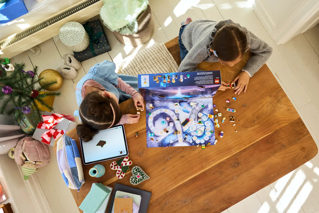 LEGO Disney 43273 Advent Calendar