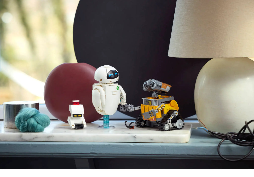 LEGO Disney 43279 Wall-e and EVE