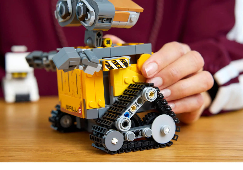 LEGO Disney 43279 Wall-e and EVE