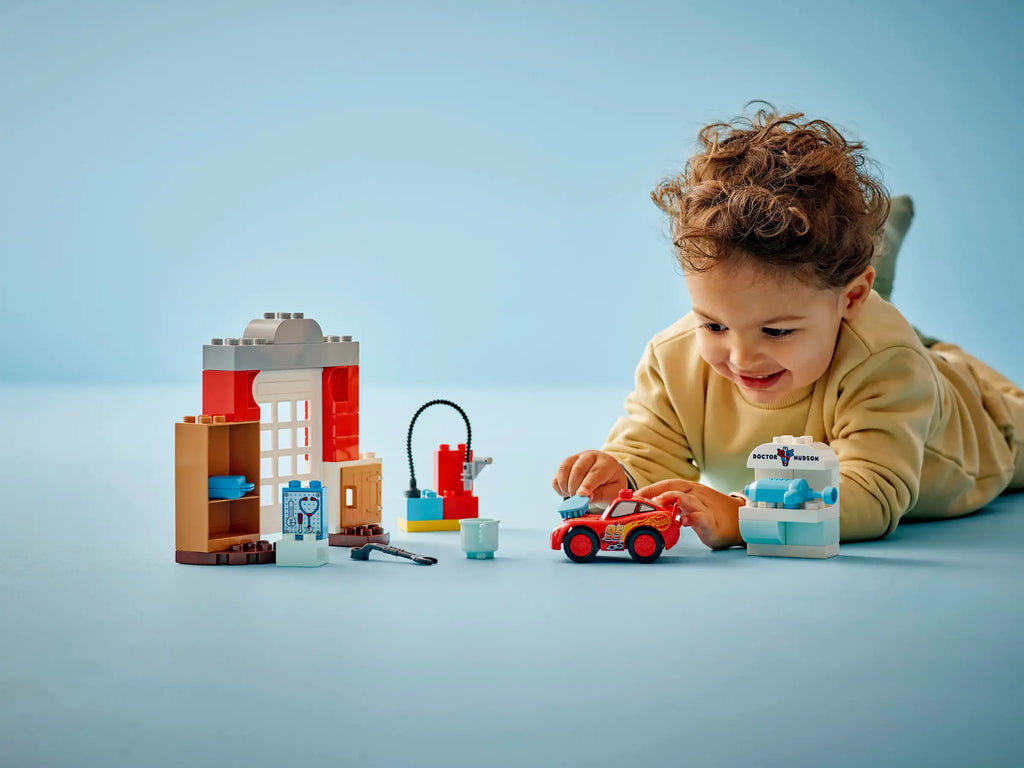 LEGO DUPLO 10456 Mcqueen's Visit To Doc's Garage