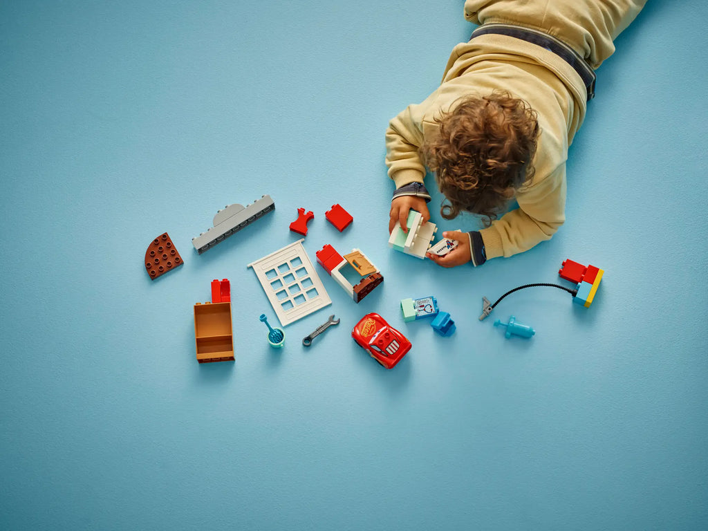 LEGO DUPLO 10456 Mcqueen's Visit To Doc's Garage