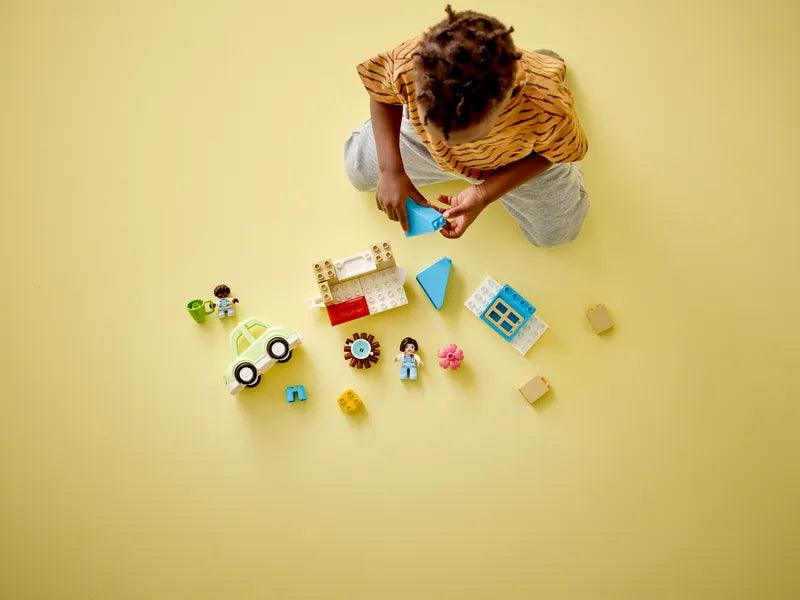 LEGO DUPLO 10986 Family House on Wheels - TOYBOX Toy Shop