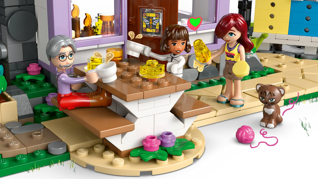 LEGO Friends 42669 Beekeepers' House and Flower Garden