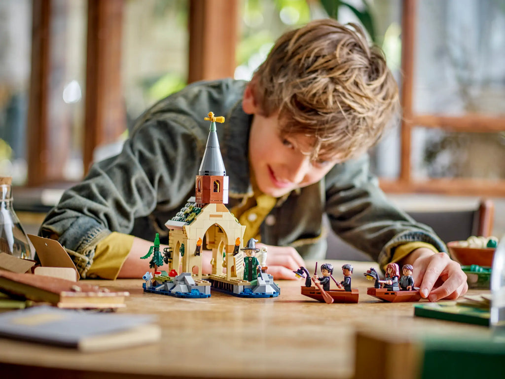 LEGO HARRY POTTER 76426 Hogwarts Castle Boathouse - TOYBOX Toy Shop