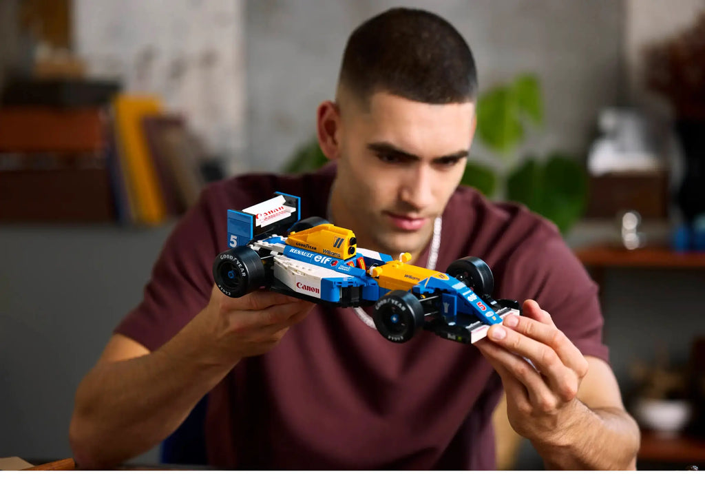 LEGO ICONS 10353 Williams Racing FW14B & Nigel Mansell