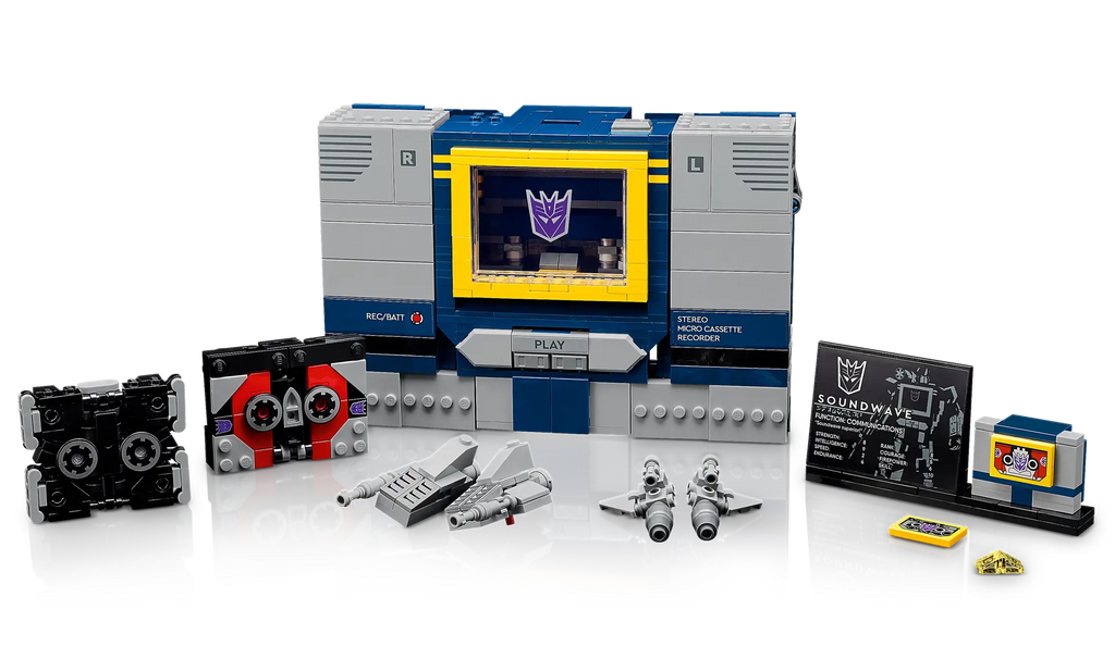 LEGO ICONS 10358 Transformers: Soundwave