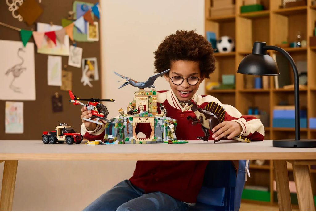 LEGO Jurassic World 76976 Spinosaurus & Quetzalcoatlus Air Mission