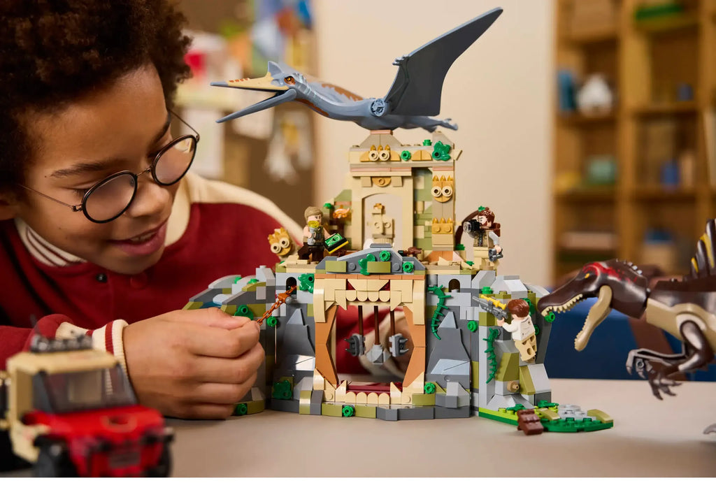 LEGO Jurassic World 76976 Spinosaurus & Quetzalcoatlus Air Mission