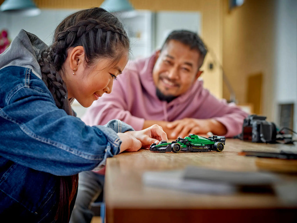 LEGO Speed Champions 77245 Aston Martin Aramco F1 AMR24 Race Car