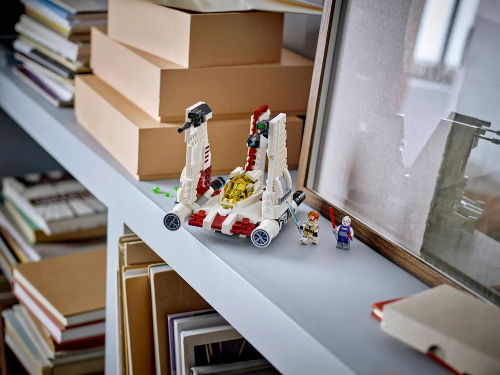 LEGO Star Wars 75432 V-19 Torrent Starfighter