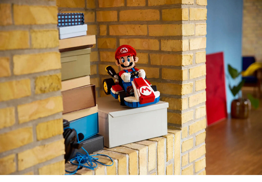 LEGO Super Mario 72037 Mario Kart – Mario & Standard Kart