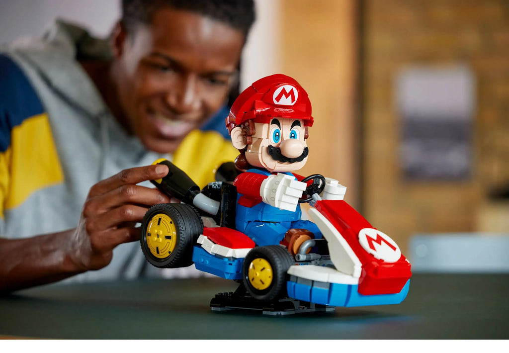 LEGO Super Mario 72037 Mario Kart – Mario & Standard Kart