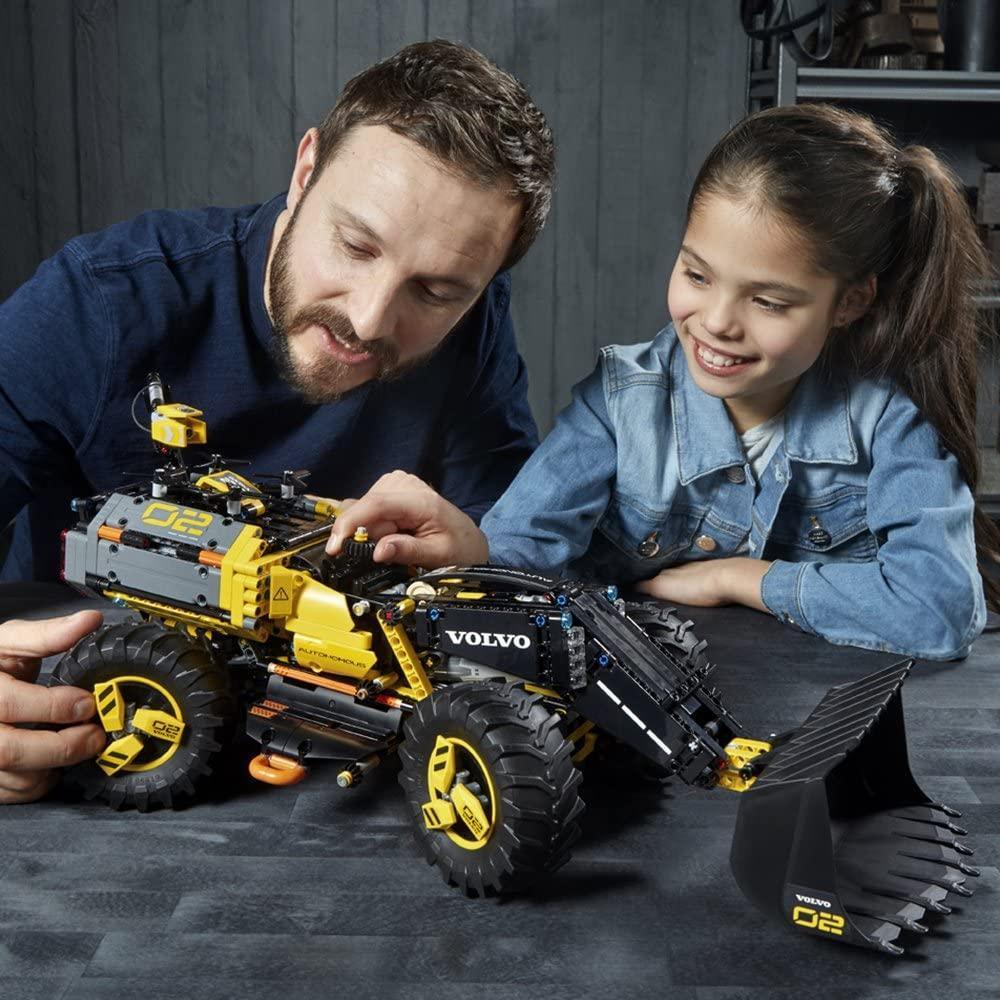 LEGO TECHNIC 42081 Volvo Concept Wheel Loader Zeux - TOYBOX Toy Shop