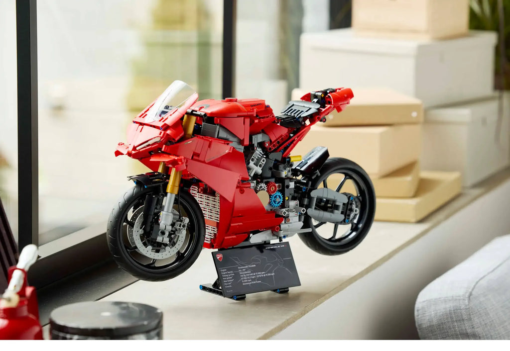 LEGO TECHNIC 42202 Ducati Panigale V4 S Motorcycle