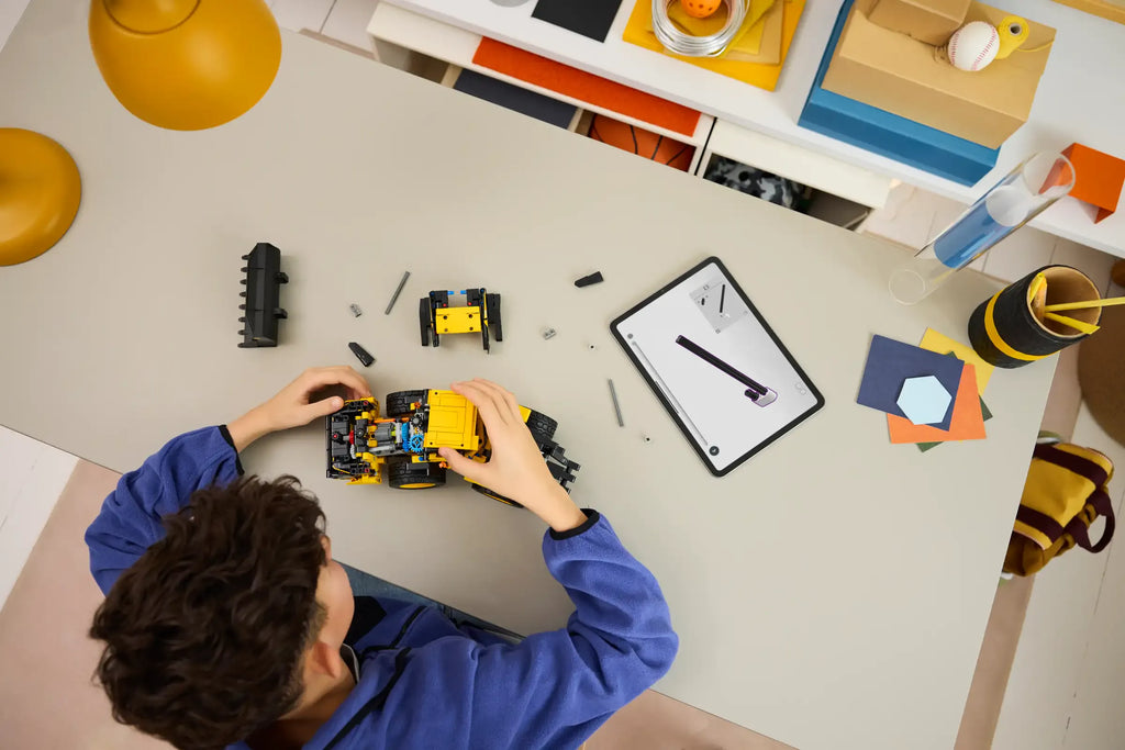 LEGO TECHNIC 42209 Volvo L120 Electric Wheel Loader