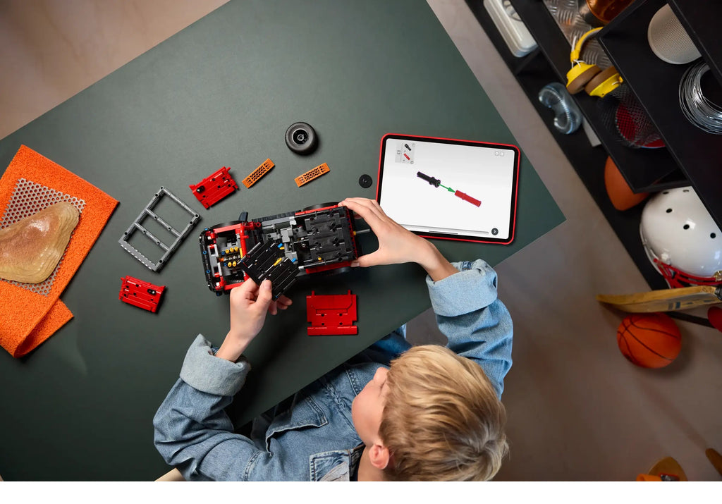 LEGO TECHNIC 42213 Ford Bronco SUV