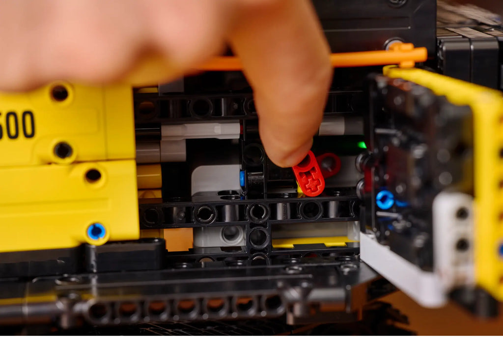 LEGO TECHNIC 42215 Volvo EC500 Hybrid Excavator