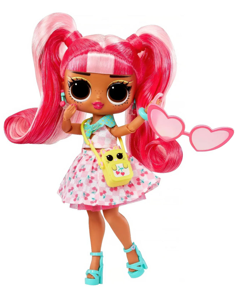 LOL Surprise! Tweens Core Doll Cherry B.b.