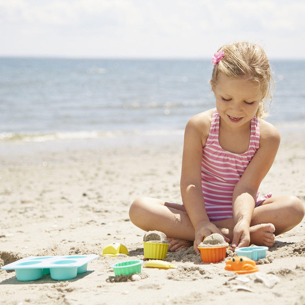Melissa & Doug 16431 Seaside Sidekicks Sand Cupcake Set - TOYBOX Toy Shop