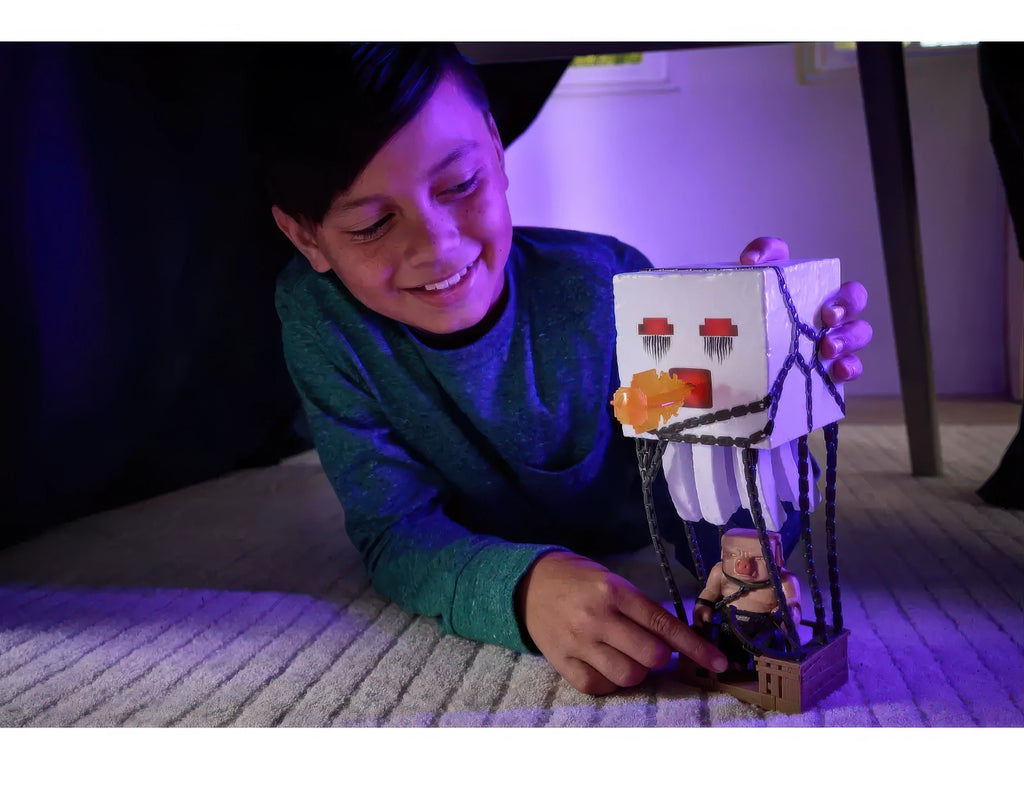 Minecraft Movie Blast Attack Ghast Action Figure Set