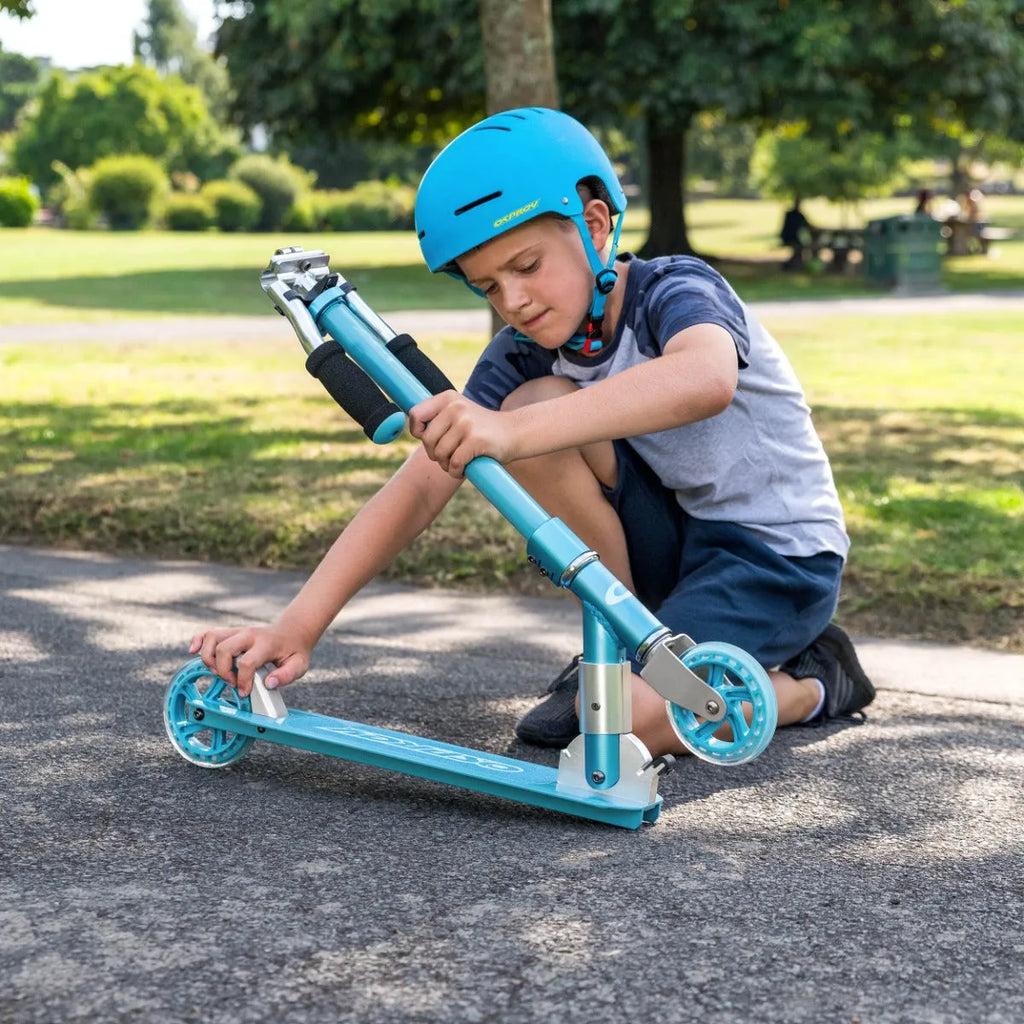 Osprey Buzz Kids Folding Scooter - Blue