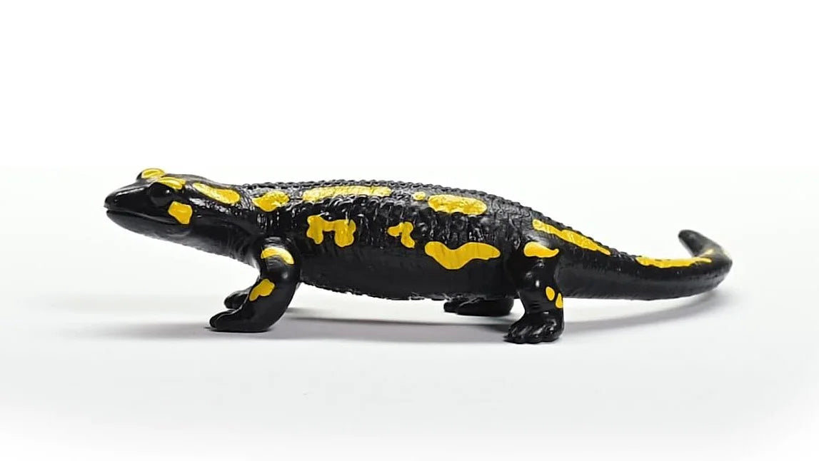 Schleich Fire Salamander Figure – TOYBOX