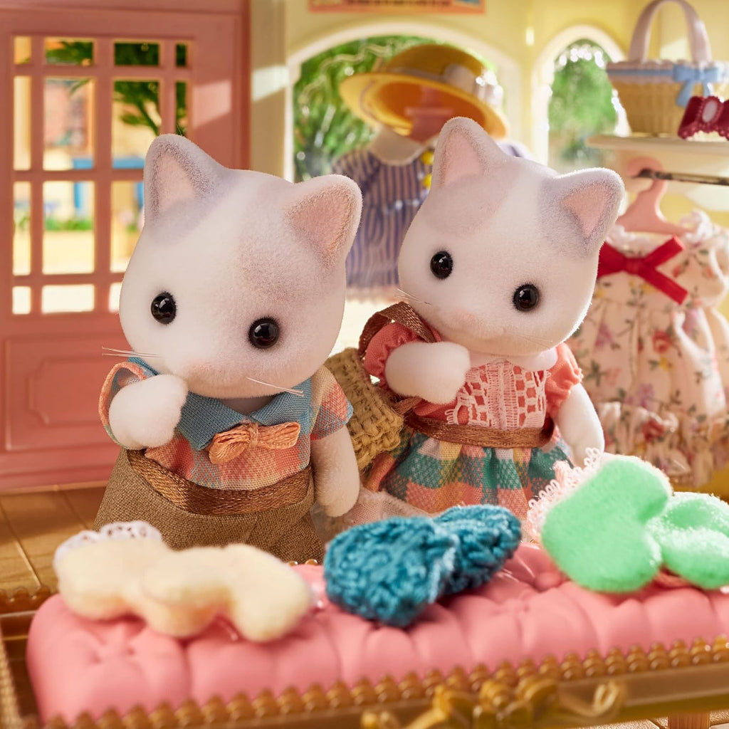 Sylvanian Families Latte Cat Family - TOYBOX Toy Shop
