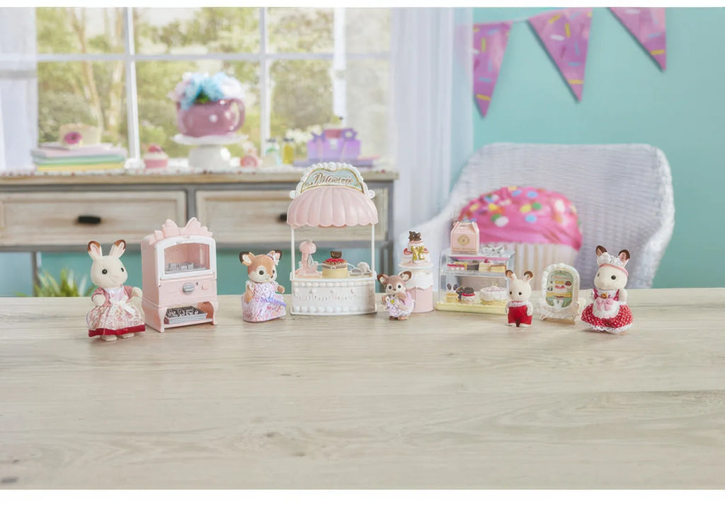 Sylvanian Families Village Cake Shop Starter Set