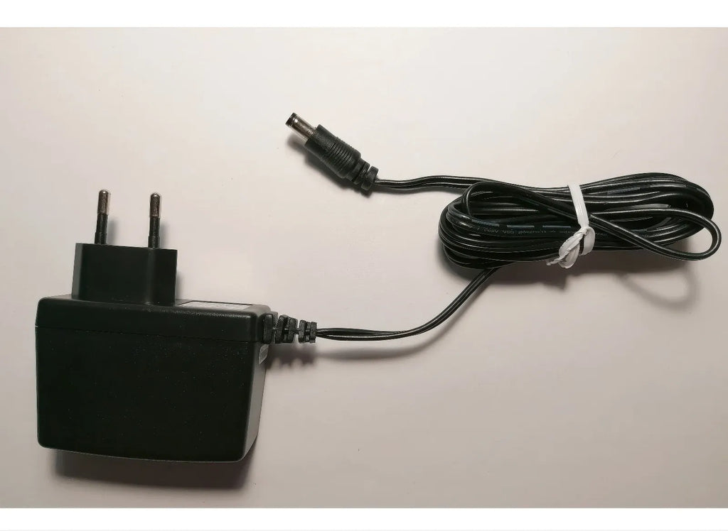 Universal 12V DC 3a Battery Charger